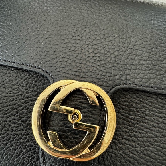 Gucci Black Leather Shoulder Bag - Picture 2 of 9